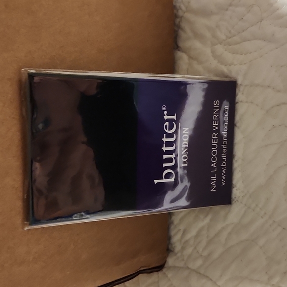 butter LONDON Other - NEW butter London nail lacquer purse mirror